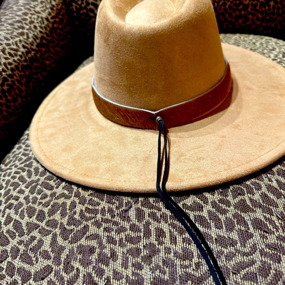 Tan suede cowboy hat with cowhide band with turquoise, adjustable size. - Picture 2 of 4